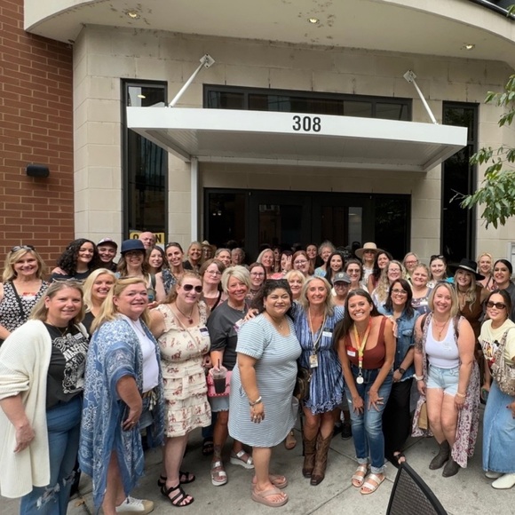 Cori is LIVE- @ceebeeisme - Let’s have FUN! - Picture 4 of 10